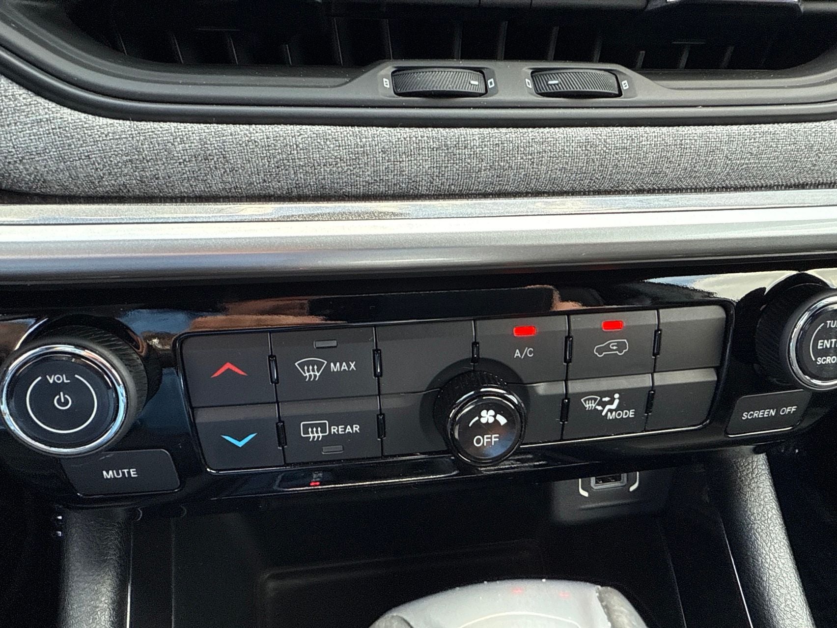 2023 Jeep Compass Latitude Lux FWD