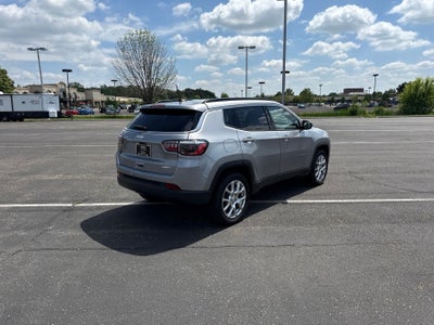 2023 Jeep Compass Latitude Lux FWD