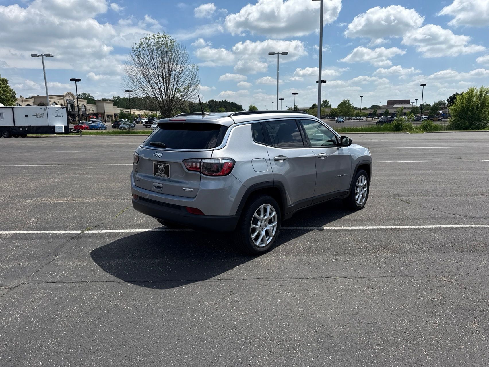 2023 Jeep Compass Latitude Lux FWD
