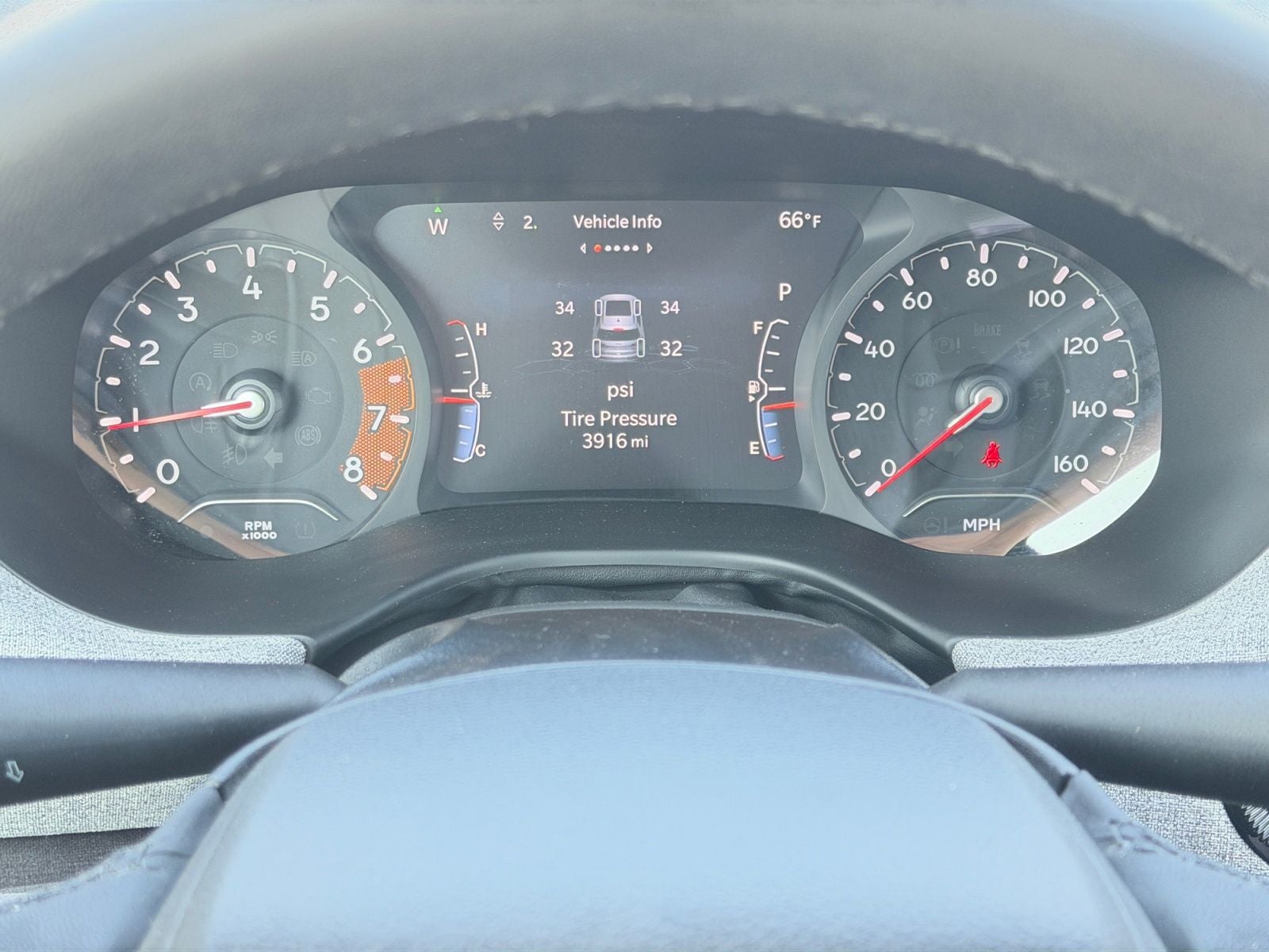 2023 Jeep Compass Latitude Lux FWD