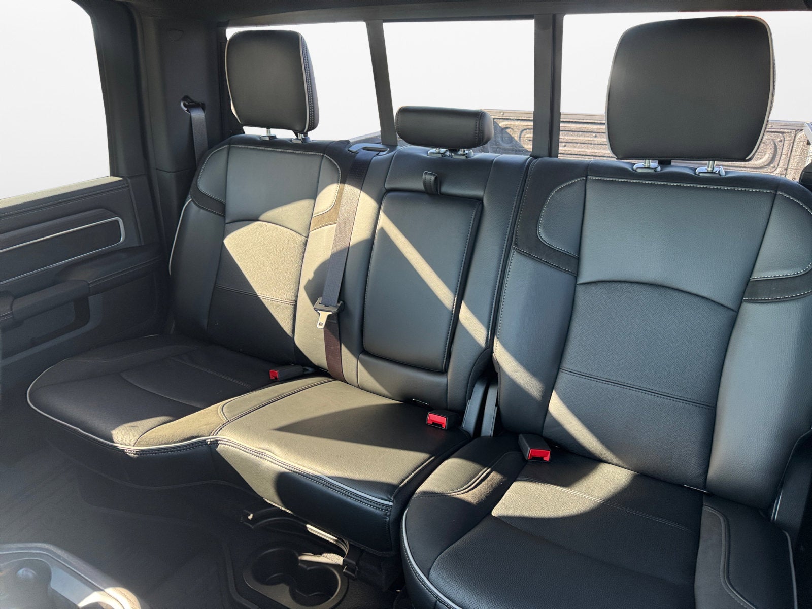 2027 RAM Ram 3500 RAM 3500 LARAMIE CREW CAB 4X4 6'4' BOX