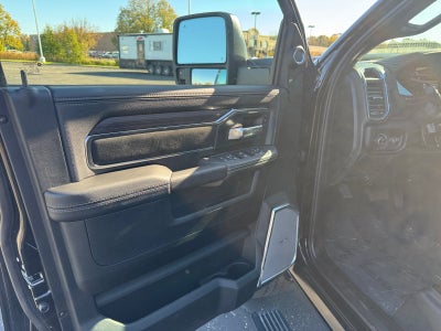 2027 RAM Ram 3500 RAM 3500 LARAMIE CREW CAB 4X4 6'4' BOX