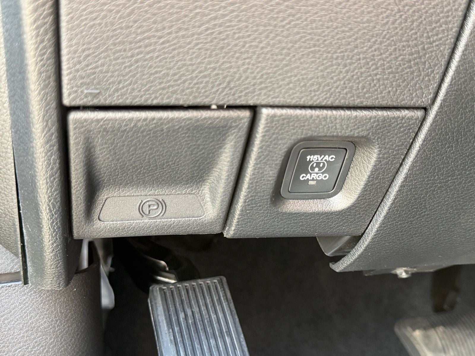 2026 RAM Ram 3500 RAM 3500 LARAMIE CREW CAB 4X4 6'4' BOX