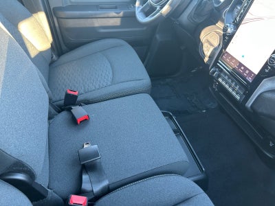2027 RAM Ram 2500 RAM 2500 TRADESMAN CREW CAB 4X4 8' BOX
