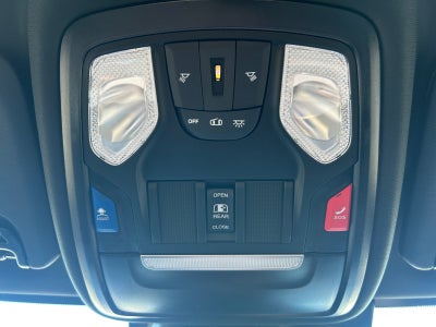 2027 RAM Ram 2500 RAM 2500 TRADESMAN CREW CAB 4X4 8' BOX