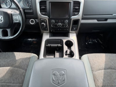 2017 RAM 1500 Big Horn Crew Cab 4x4 5'7' Box