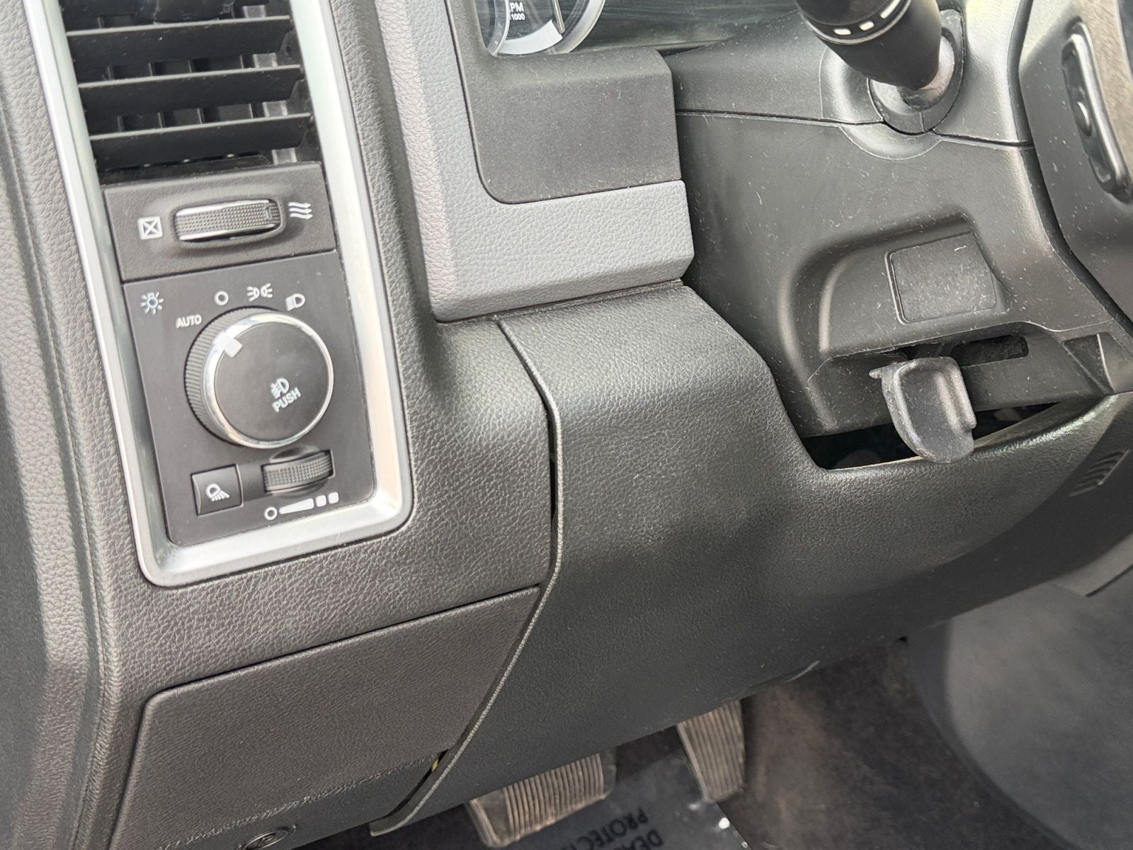2017 RAM 1500 Big Horn Crew Cab 4x4 5'7' Box