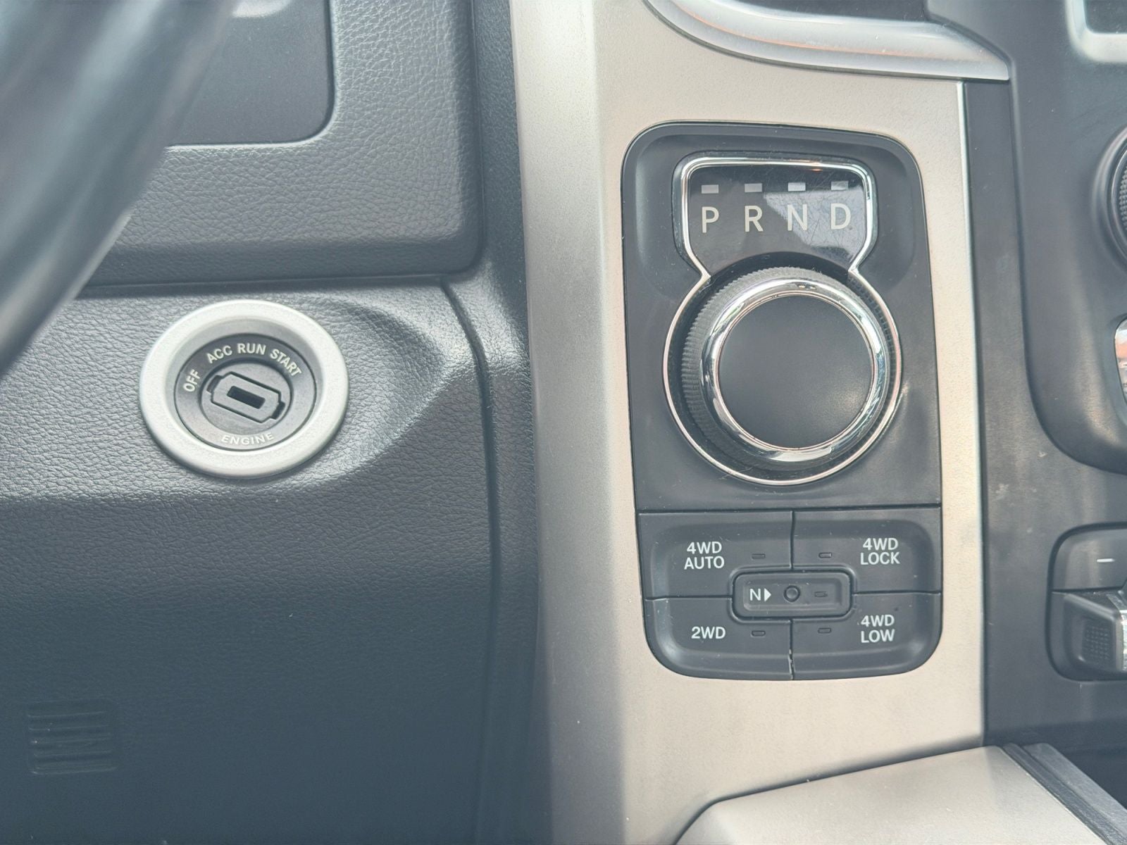 2017 RAM 1500 Big Horn Crew Cab 4x4 5'7' Box