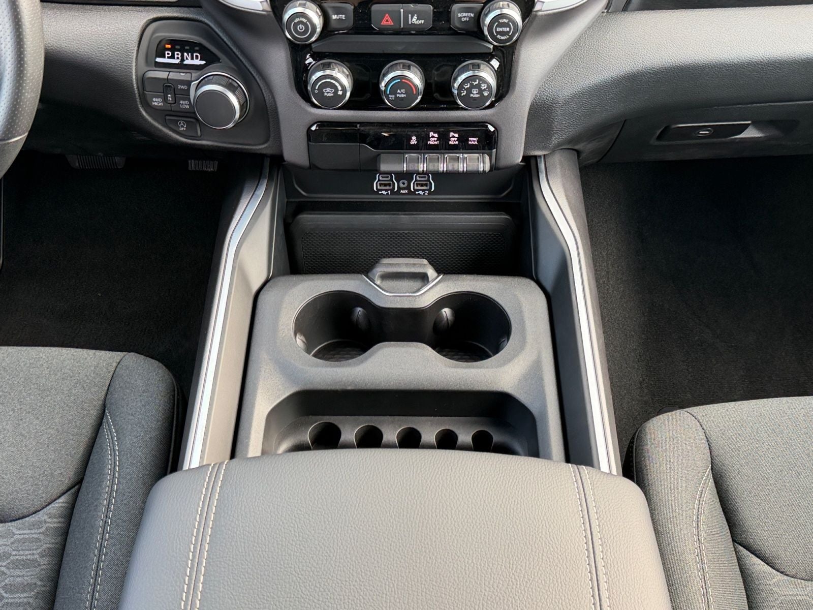 2026 RAM Ram 1500 RAM 1500 EXPRESS CREW CAB 4X4 5'7' BOX