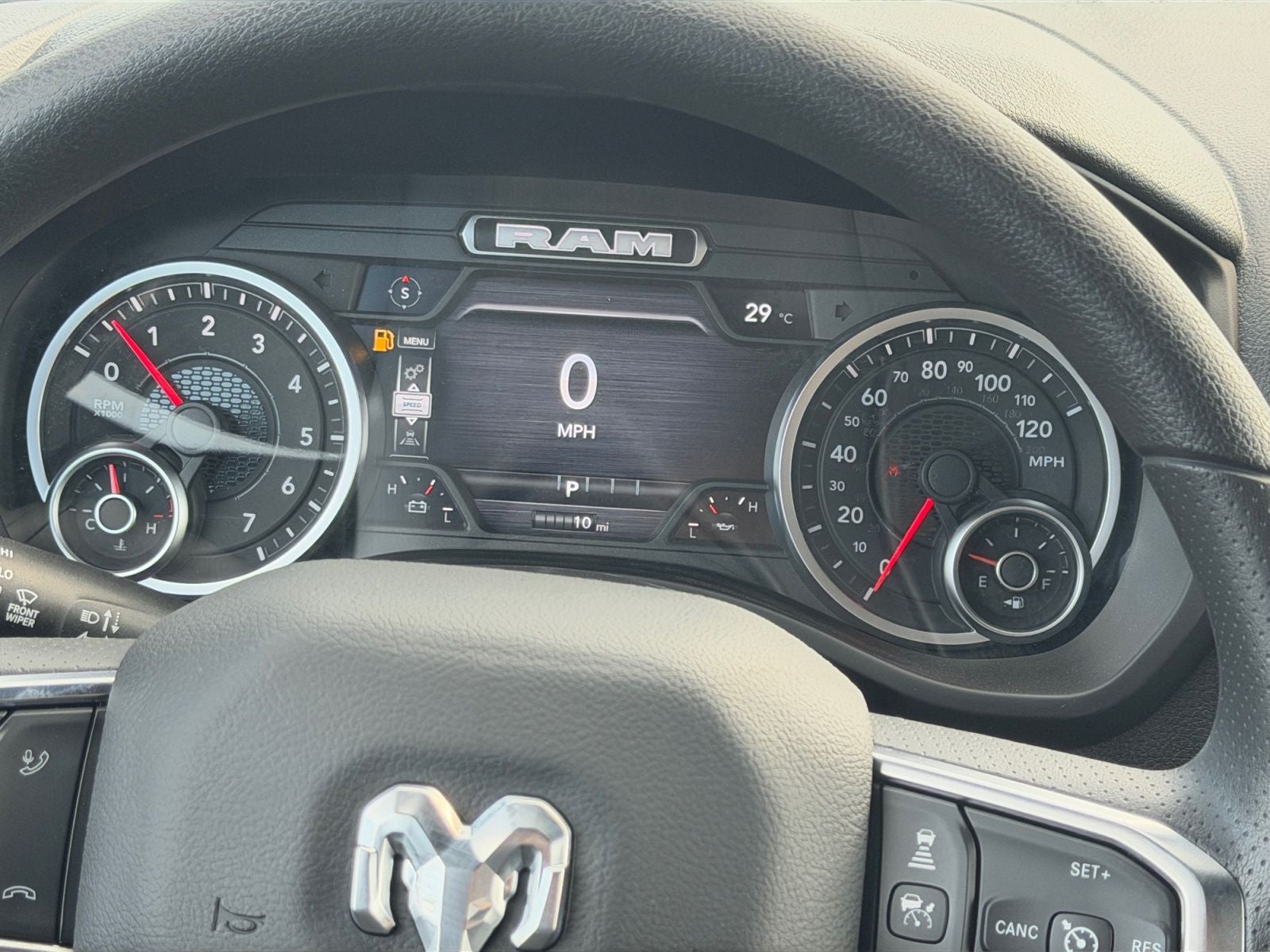 2026 RAM Ram 1500 RAM 1500 EXPRESS CREW CAB 4X4 5'7' BOX