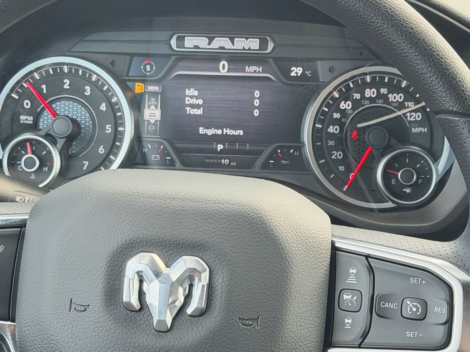 2026 RAM Ram 1500 RAM 1500 EXPRESS CREW CAB 4X4 5'7' BOX