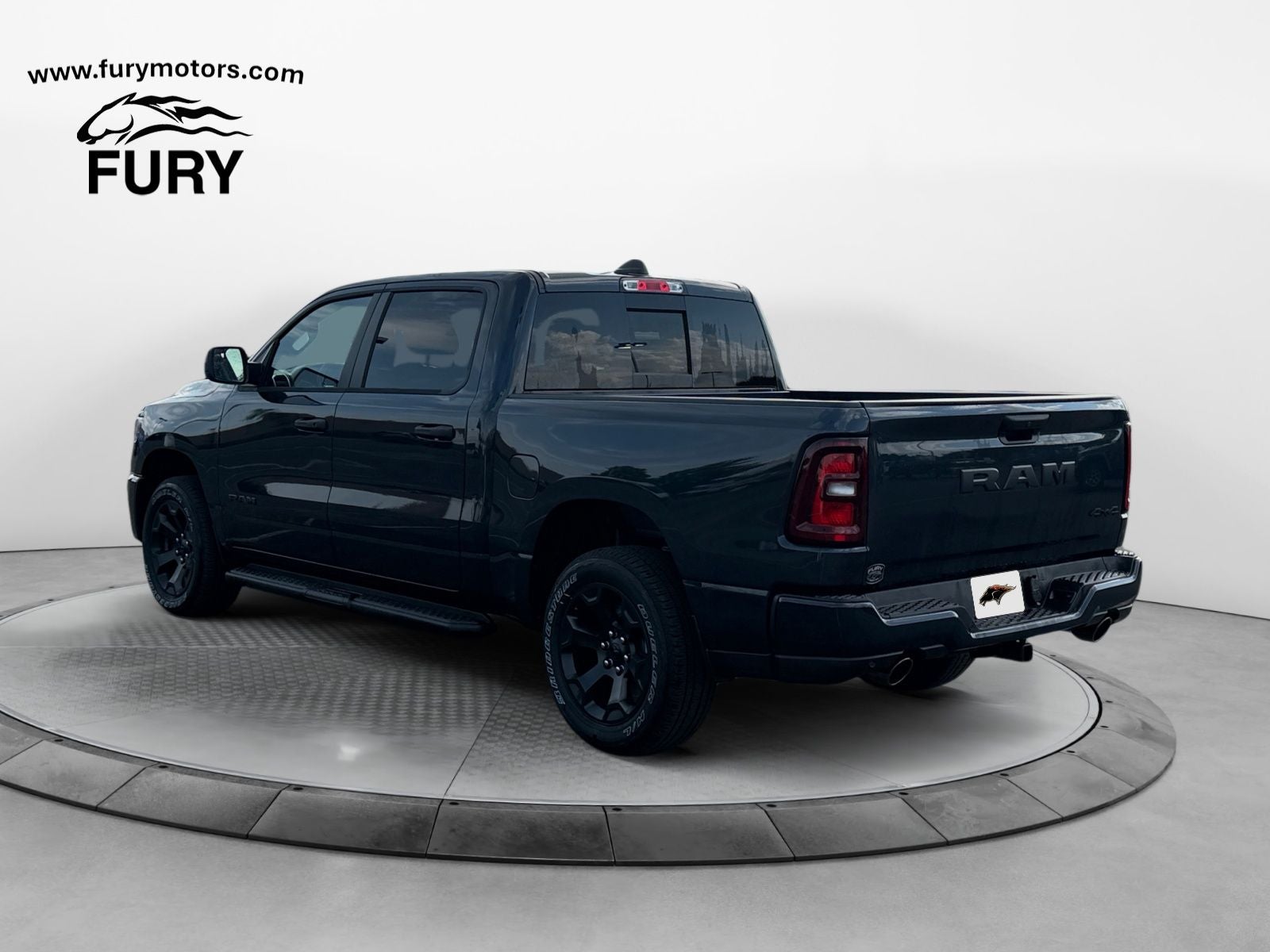 2026 RAM Ram 1500 RAM 1500 EXPRESS CREW CAB 4X4 5'7' BOX