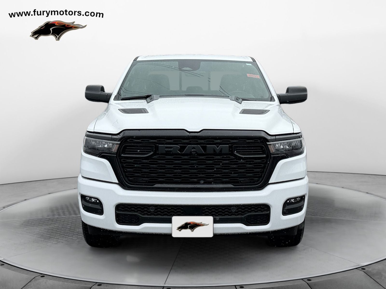 2026 RAM Ram 1500 RAM 1500 EXPRESS CREW CAB 4X4 5'7' BOX
