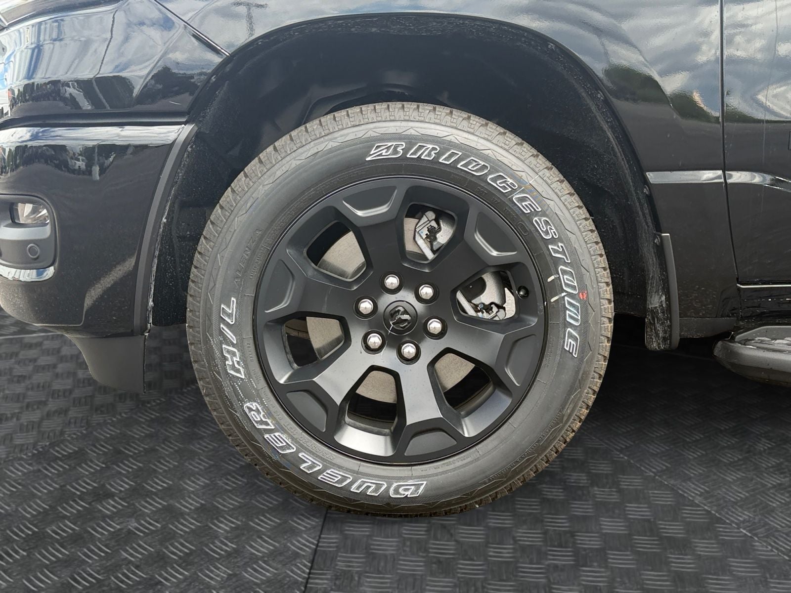 2026 RAM Ram 1500 RAM 1500 EXPRESS CREW CAB 4X4 5'7' BOX