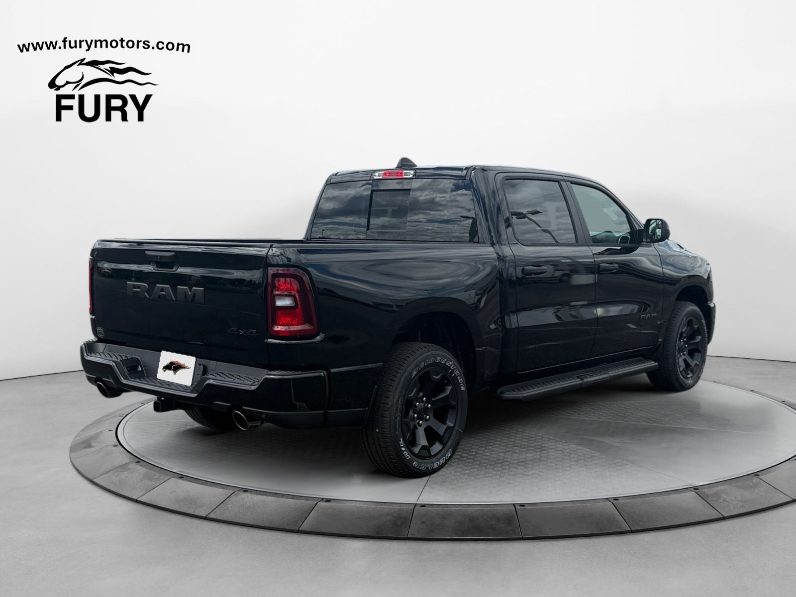 2026 RAM Ram 1500 RAM 1500 EXPRESS CREW CAB 4X4 5'7' BOX