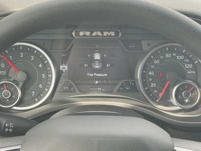 2026 RAM Ram 1500 RAM 1500 EXPRESS CREW CAB 4X4 5'7' BOX