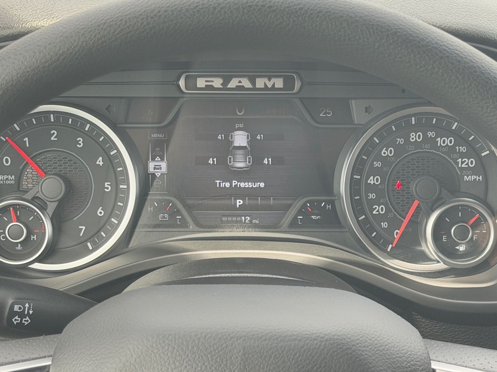 2026 RAM Ram 1500 RAM 1500 EXPRESS CREW CAB 4X4 5'7' BOX