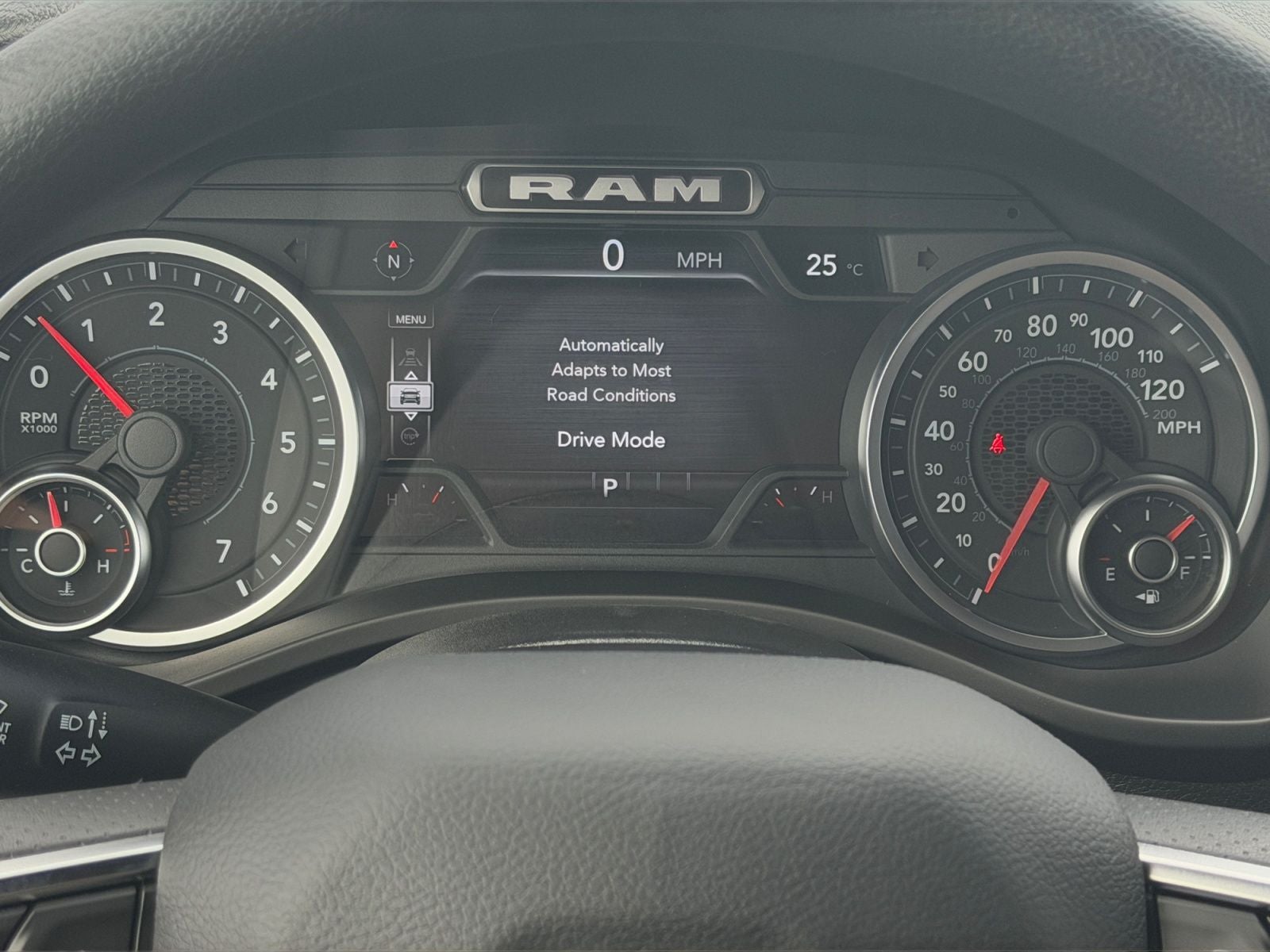 2026 RAM Ram 1500 RAM 1500 EXPRESS CREW CAB 4X4 5'7' BOX