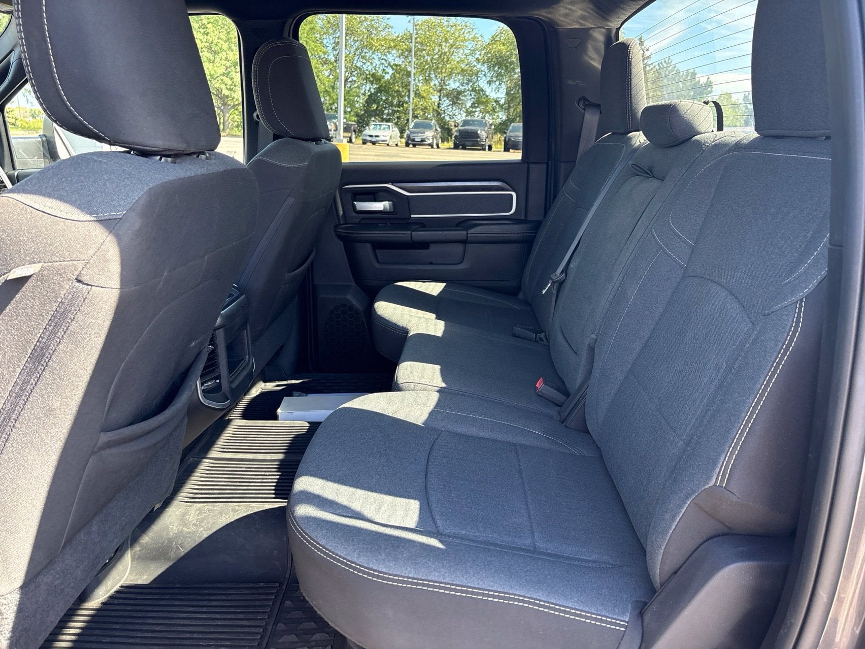 2022 RAM 2500 Big Horn Crew Cab 4x4 6'4' Box