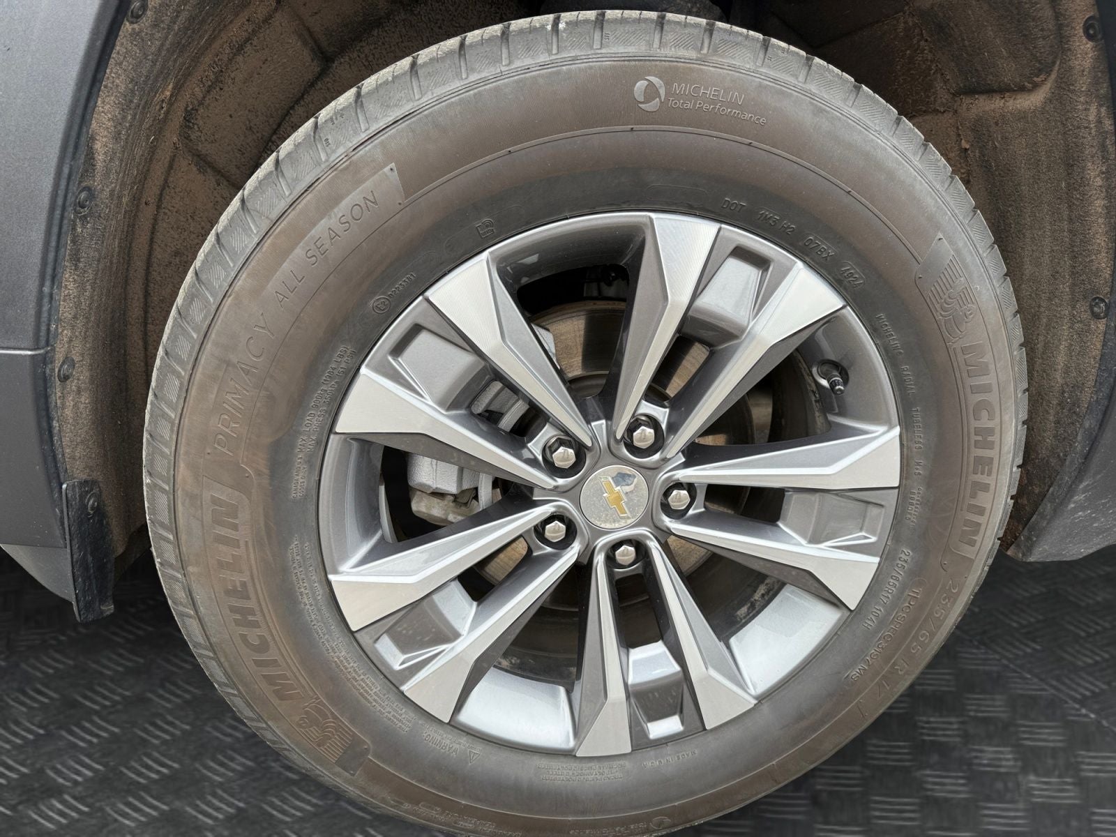 2025 Chevrolet Equinox AWD LT