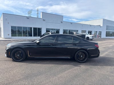 2020 BMW 7 Series M760i