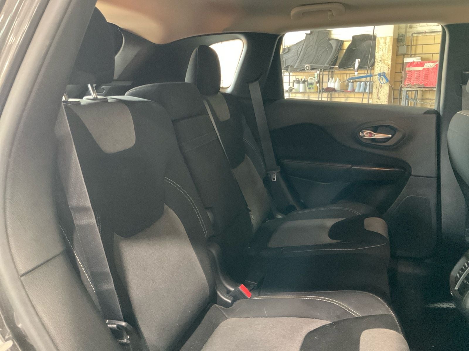 2014 Jeep Cherokee Altitude