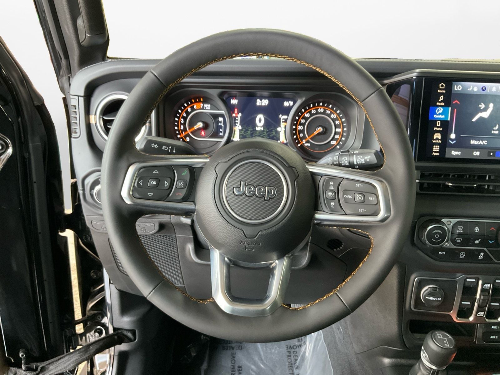 2025 Jeep Wrangler 4-Door Sahara 4x4
