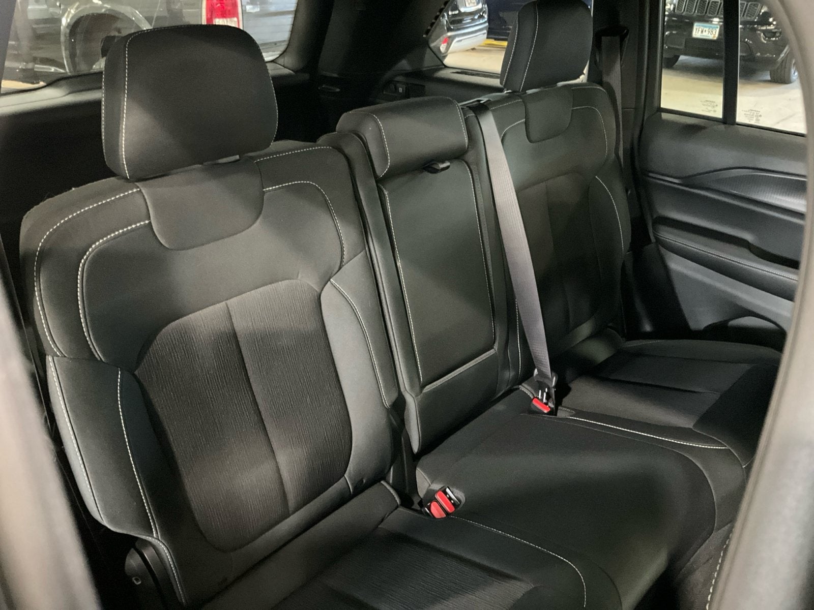 2024 Jeep Grand Cherokee Laredo 4x4