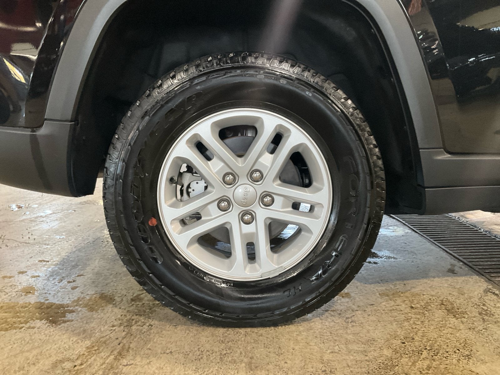 2024 Jeep Grand Cherokee Laredo 4x4