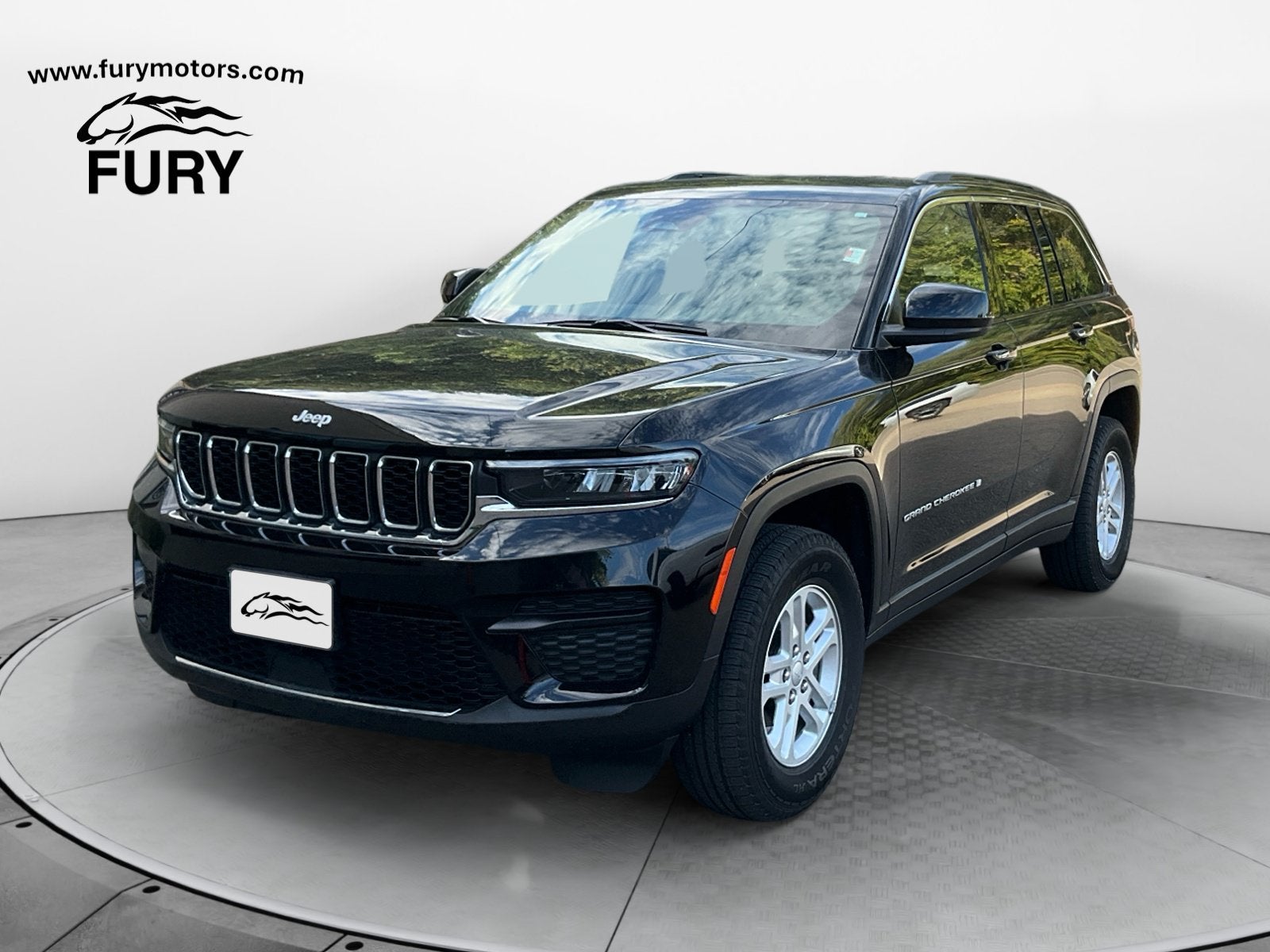 2024 Jeep Grand Cherokee Laredo 4x4