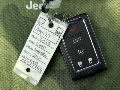2025 Jeep Grand Cherokee Laredo 4x4