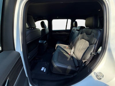 2027 Jeep Grand Cherokee GRAND CHEROKEE LAREDO ALTITUDE 4X4