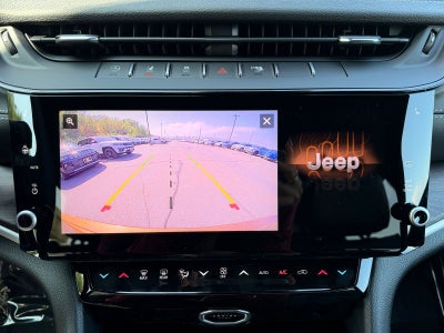 2027 Jeep Grand Cherokee GRAND CHEROKEE LIMITED 4X4