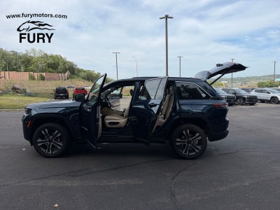 2027 Jeep Grand Cherokee GRAND CHEROKEE LIMITED 4X4