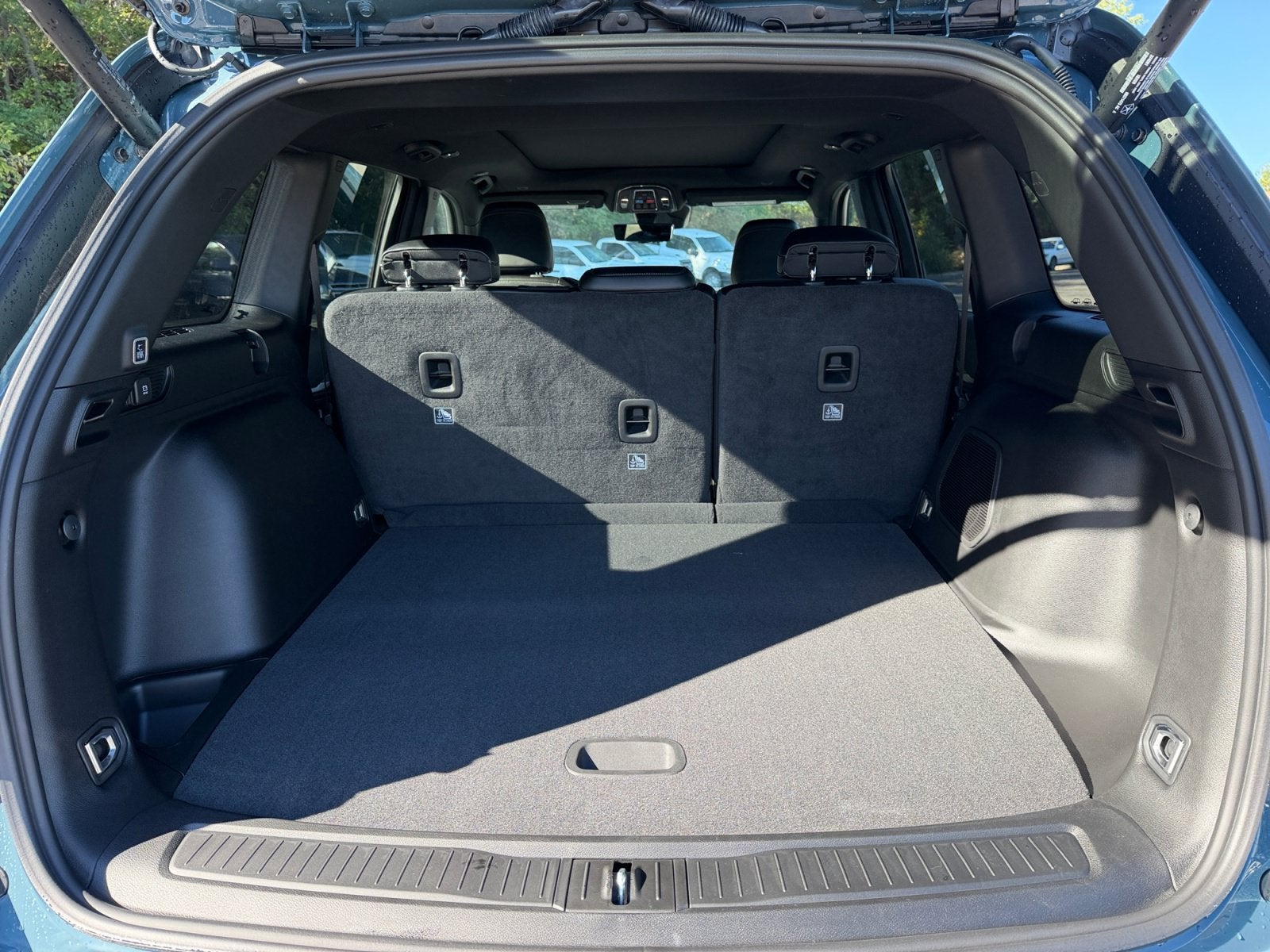 2027 Jeep Grand Cherokee GRAND CHEROKEE LIMITED RESERVE 4X4