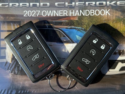2027 Jeep Grand Cherokee GRAND CHEROKEE LIMITED RESERVE 4X4