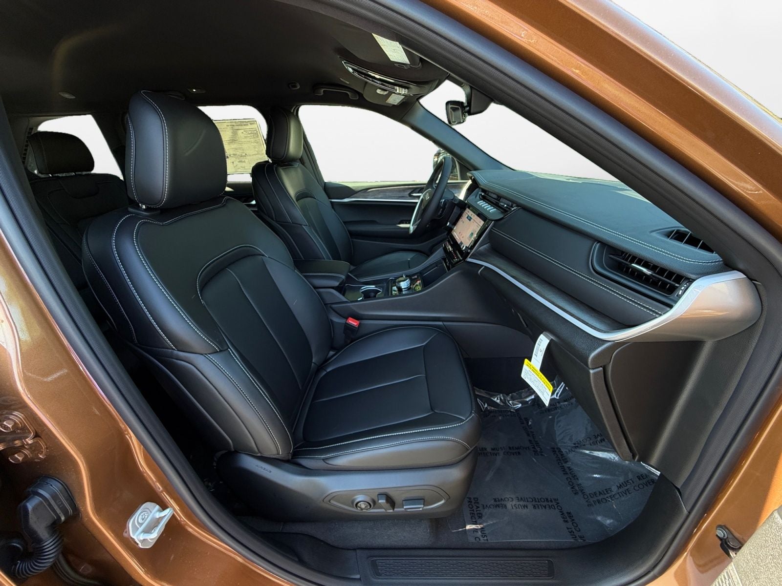 2027 Jeep Grand Cherokee GRAND CHEROKEE LIMITED 4X4