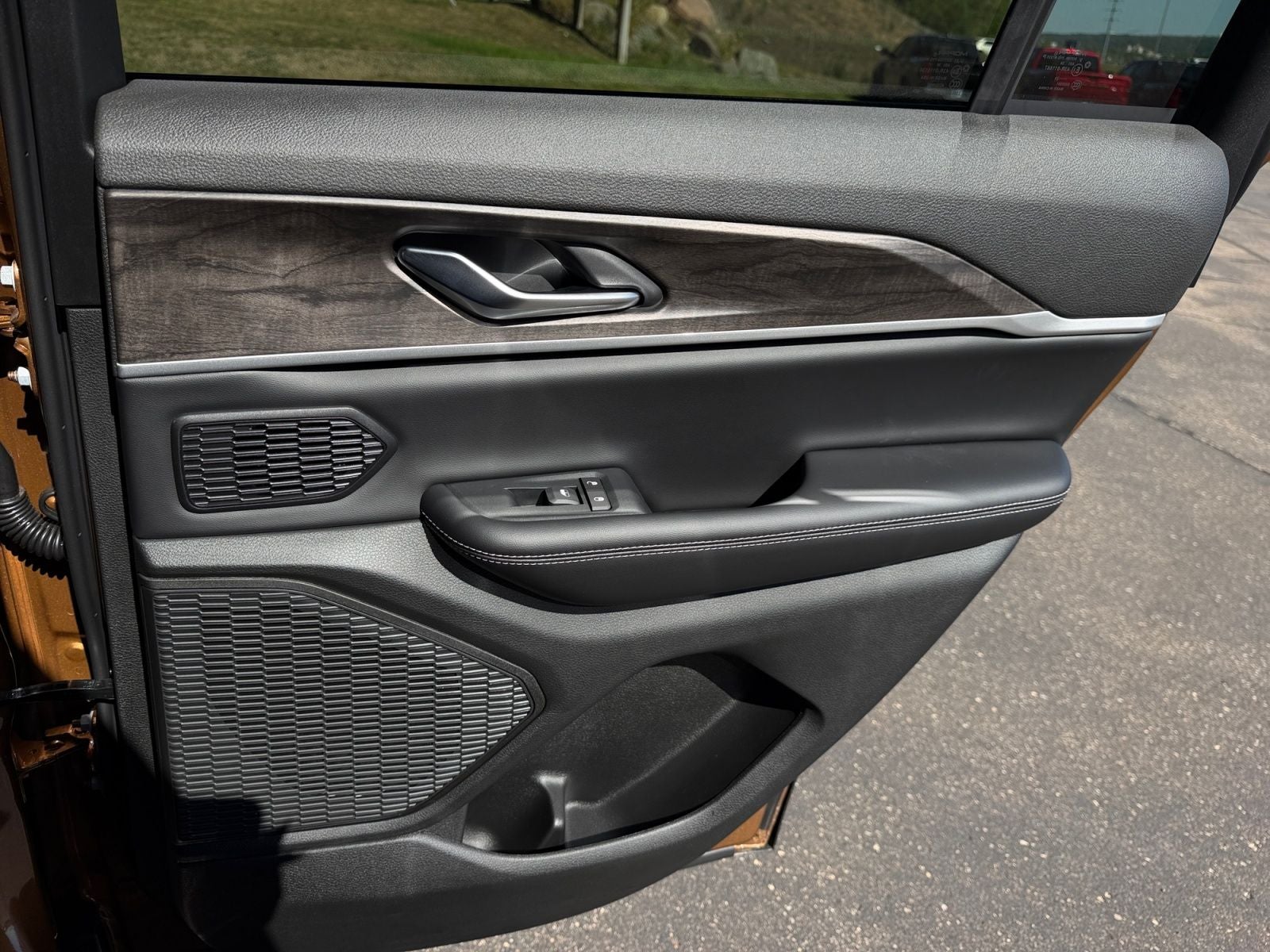 2027 Jeep Grand Cherokee GRAND CHEROKEE LIMITED 4X4