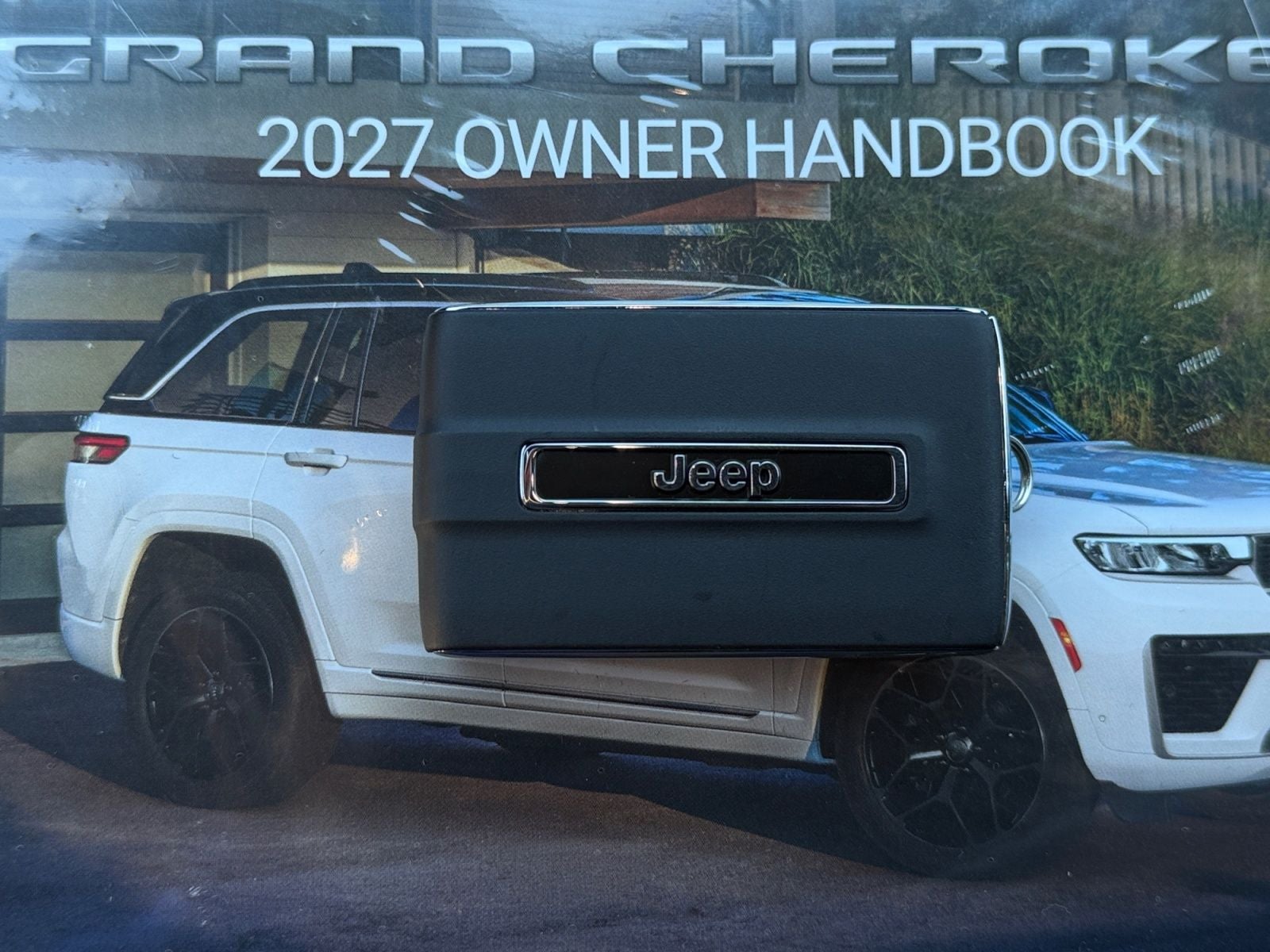 2027 Jeep Grand Cherokee GRAND CHEROKEE LIMITED 4X4