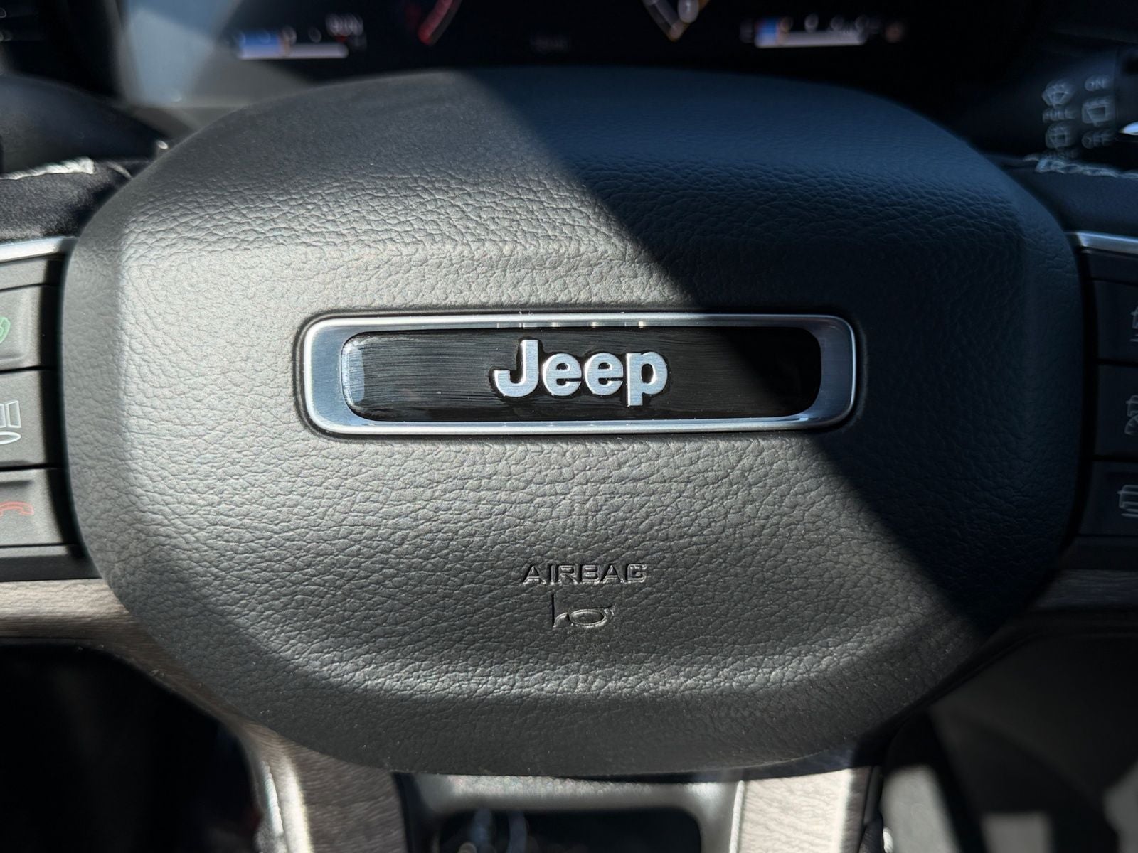 2027 Jeep Grand Cherokee GRAND CHEROKEE LIMITED 4X4