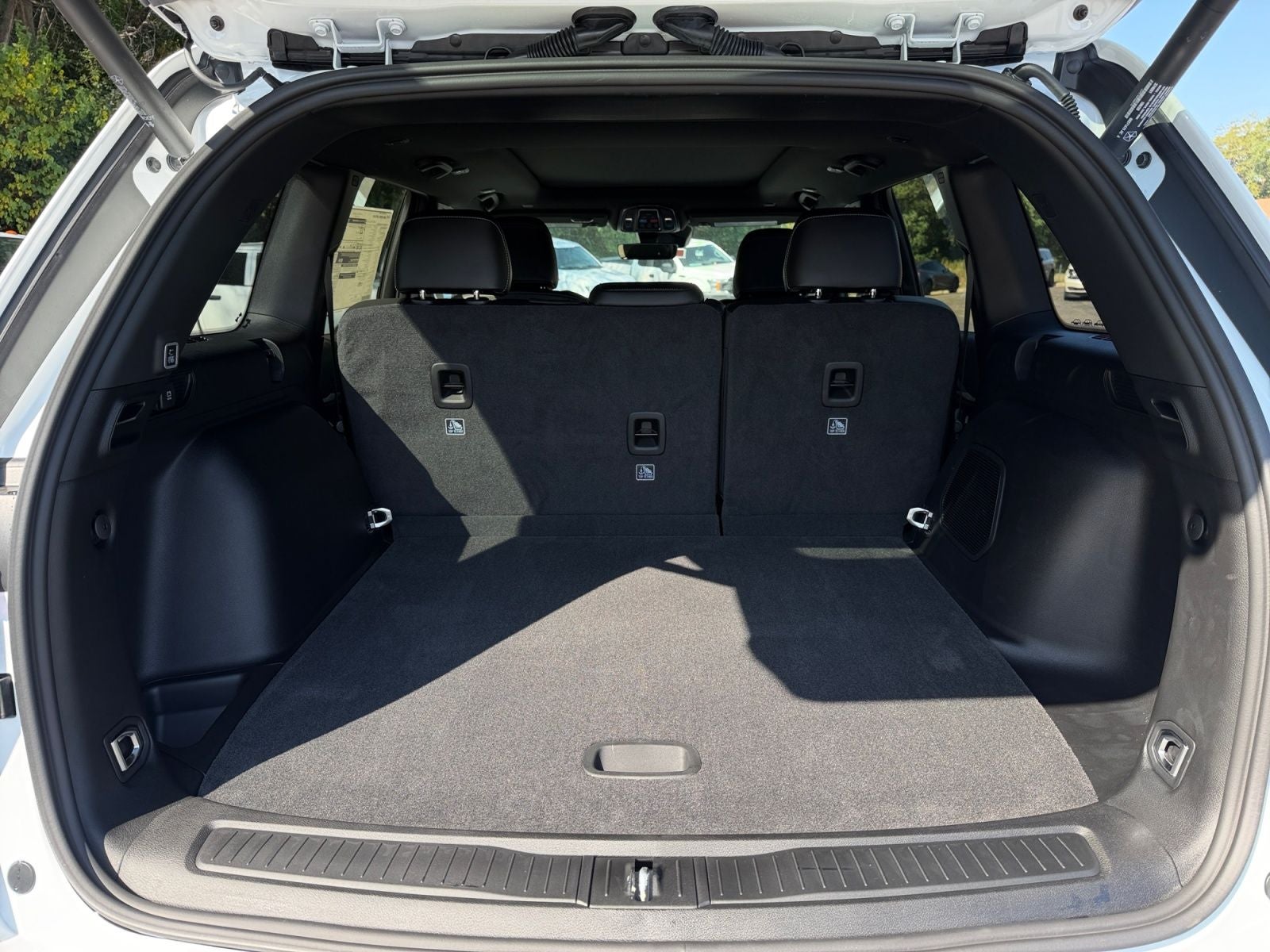 2027 Jeep Grand Cherokee GRAND CHEROKEE LIMITED 4X4
