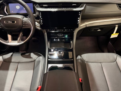 2027 Jeep Grand Cherokee Limited Reserve