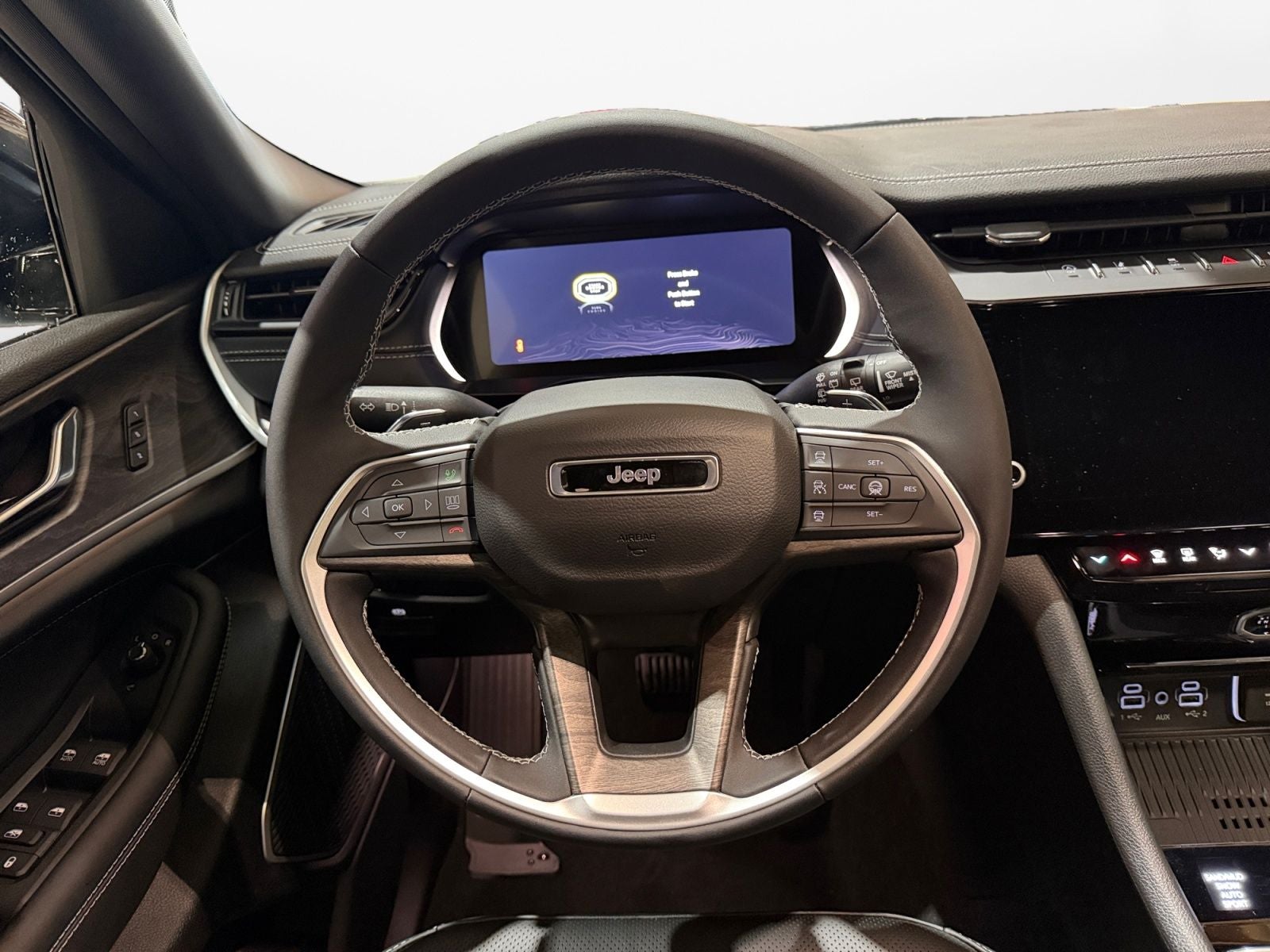 2027 Jeep Grand Cherokee Limited Reserve