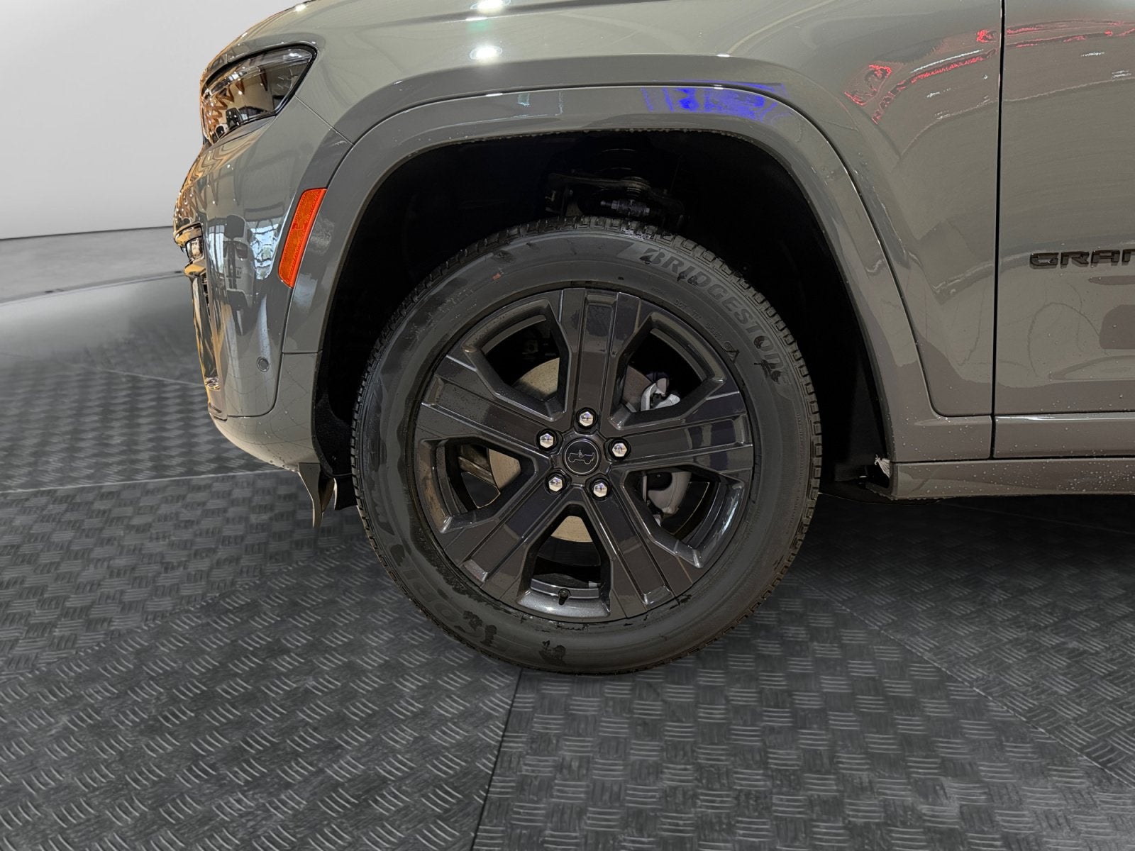 2027 Jeep Grand Cherokee Limited Reserve
