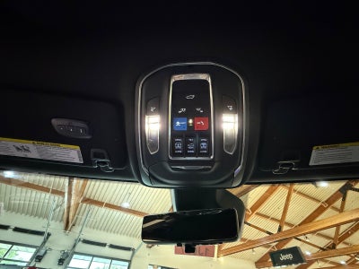 2027 Jeep Grand Cherokee Limited Reserve