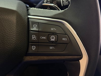 2027 Jeep Grand Cherokee Limited Reserve