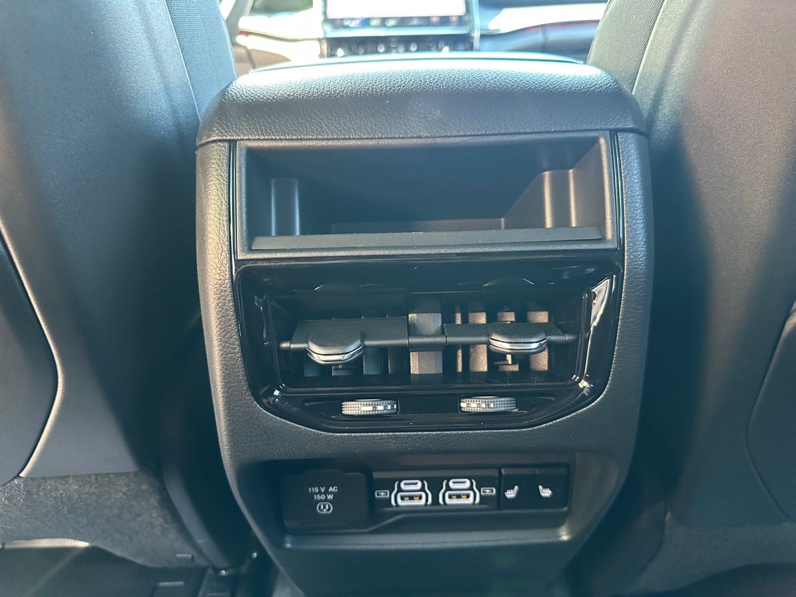 2025 Jeep Grand Cherokee Overland 4x4