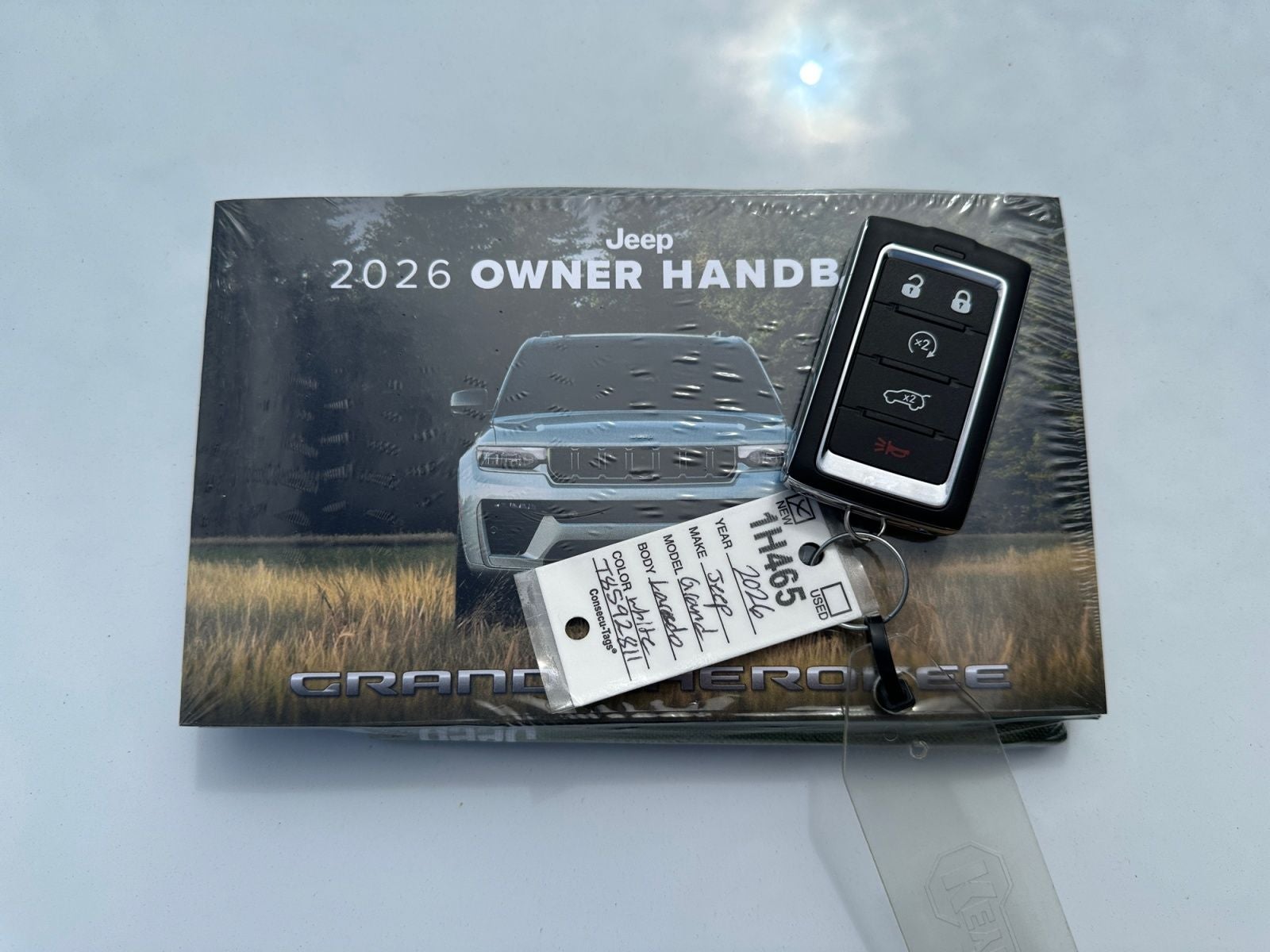 2026 Jeep Grand Cherokee GRAND CHEROKEE L LAREDO X 4X4