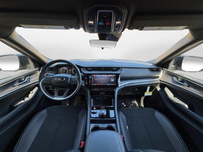 2027 Jeep Grand Cherokee Laredo Altitude