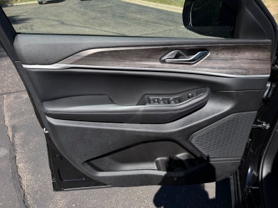 2027 Jeep Grand Cherokee Laredo Altitude